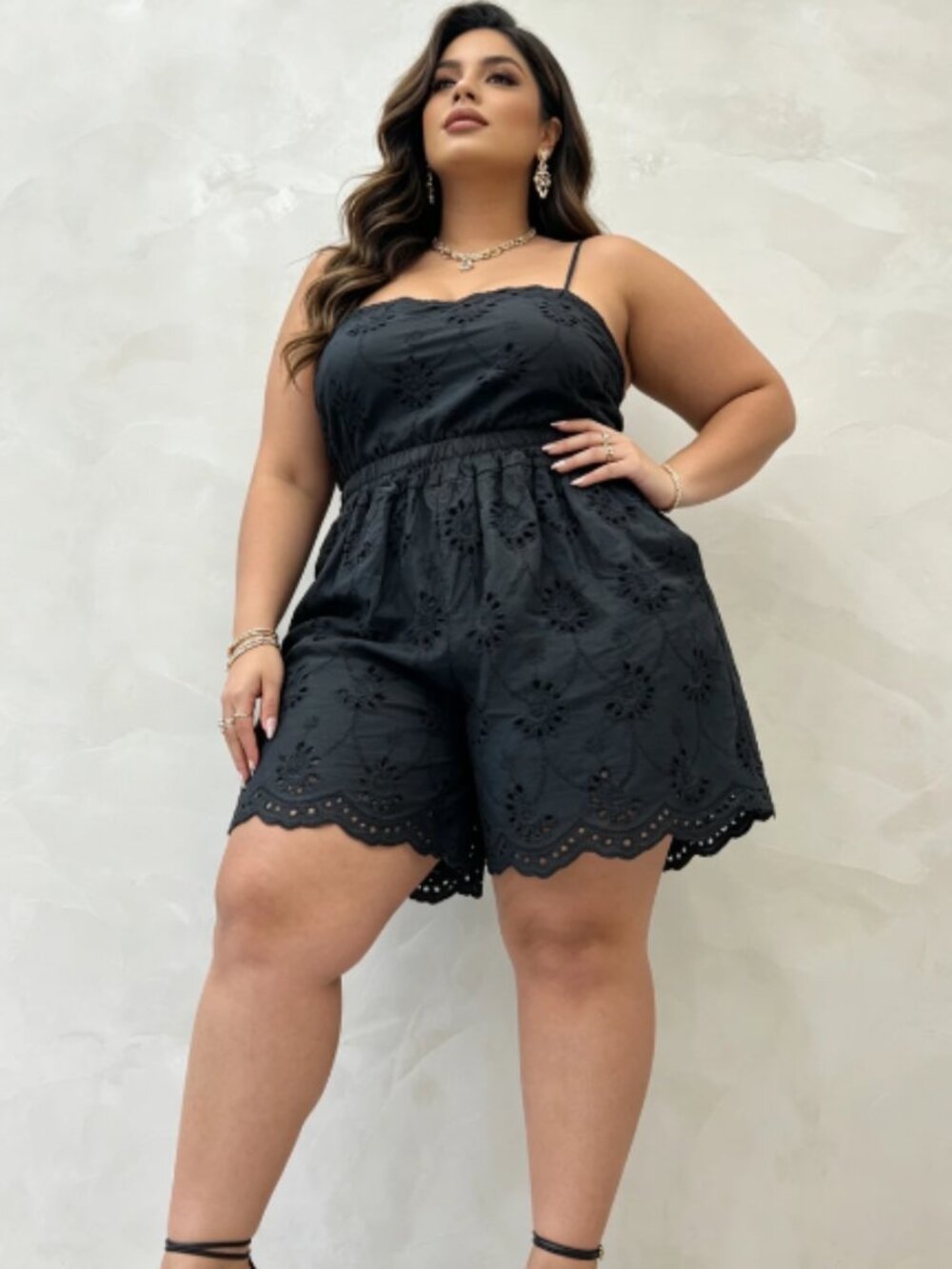 Made in Italy Plus Size Cotton Eyelet Embroidered Shorts in Black